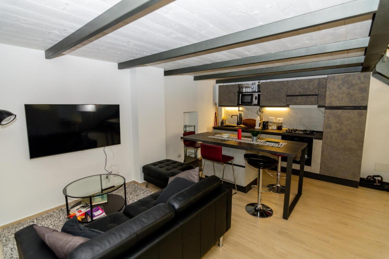 Industrial Loft -Center Of Turin- By Happyhostorino Apartamento Exterior foto